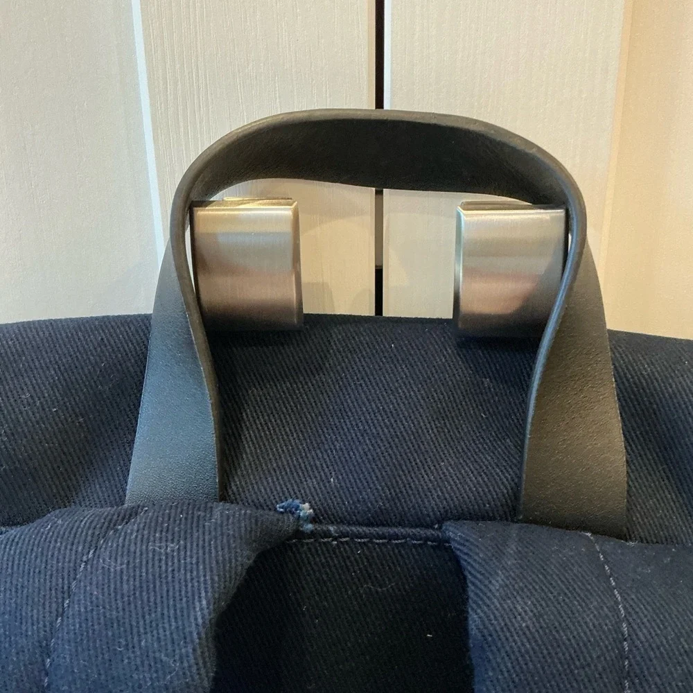 Everlane The Canvas Backpack in Navy Unisex